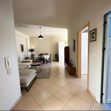 Shon House Apartament *